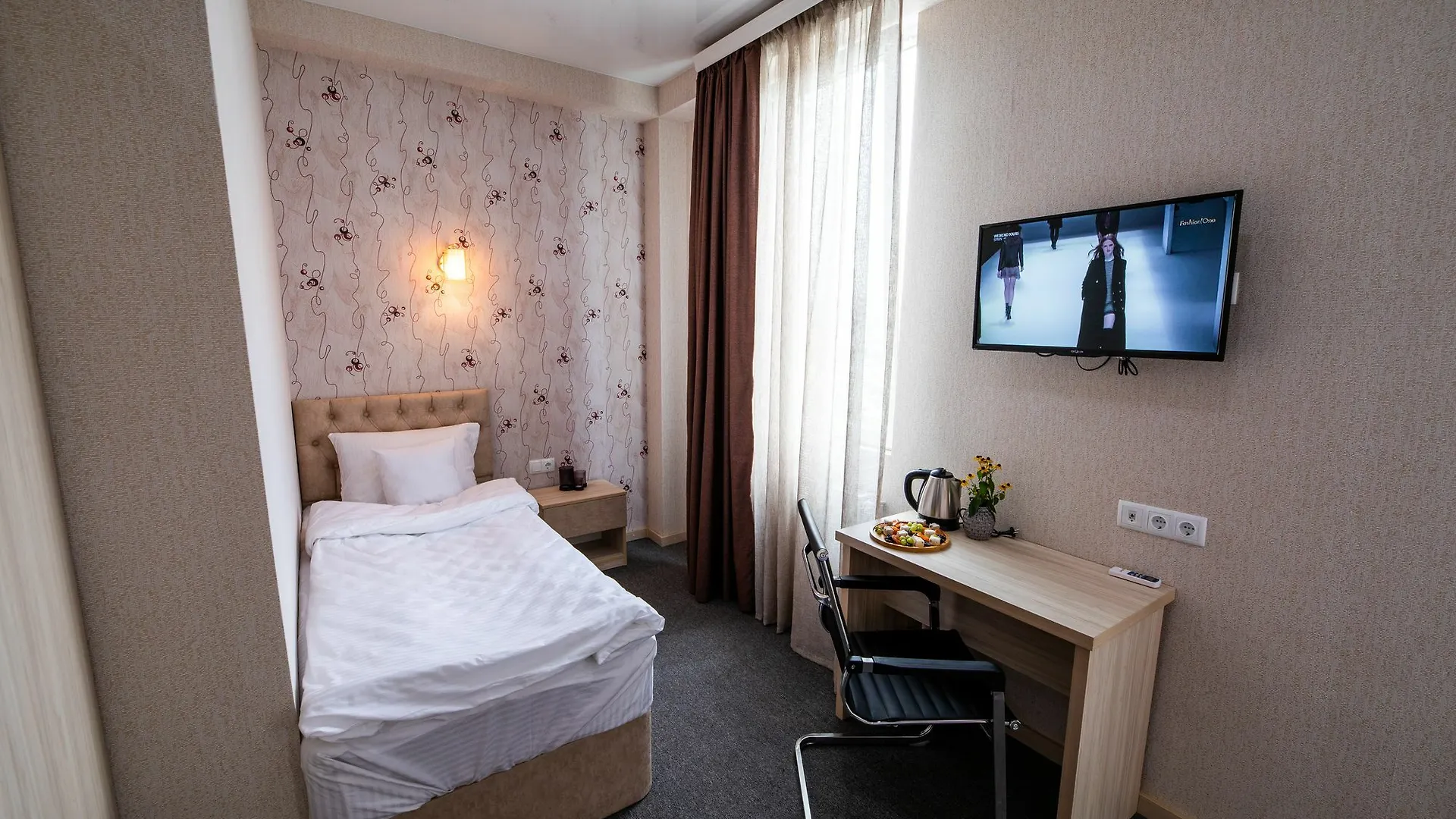 Blossom Inn Tbilisi 4*,
